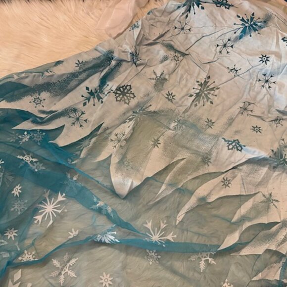 Pretend and Play Frozen Elsa Dress   7649 - Picture 8 of 12